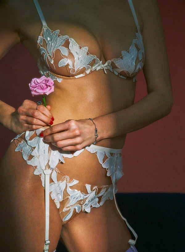 Lily Lace Thong Ivory