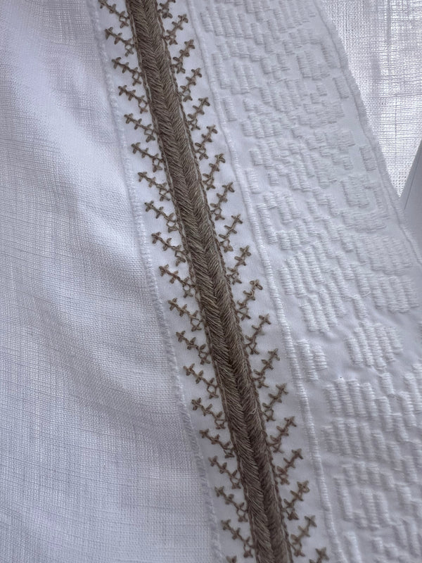 3/4 Sleeve Linen Shirt w/ Embroidery