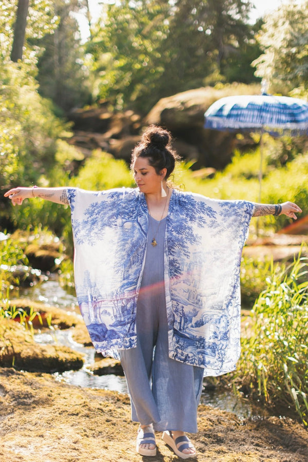 Let The Light In Goddess Duster