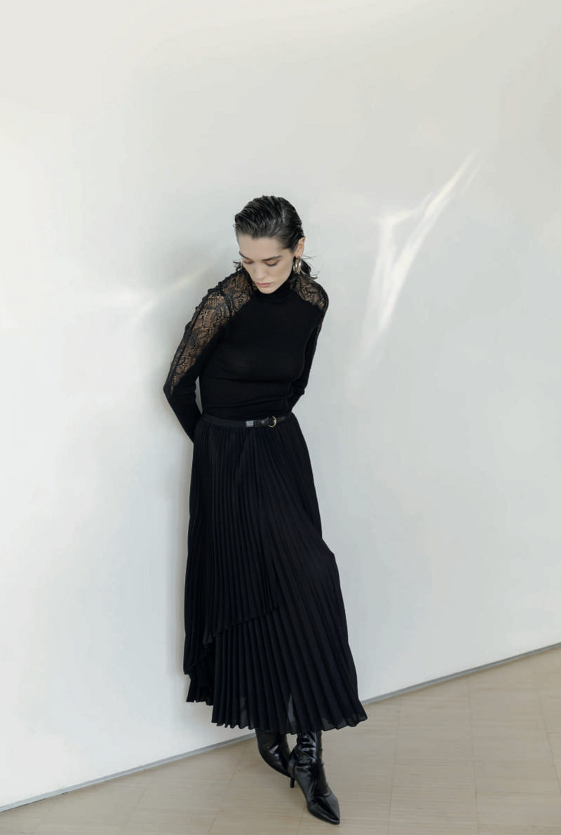 Balza Leavers Lace mock neck Long Sleeve Top