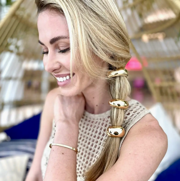 Nicole Chunky Pony Holder-Gold