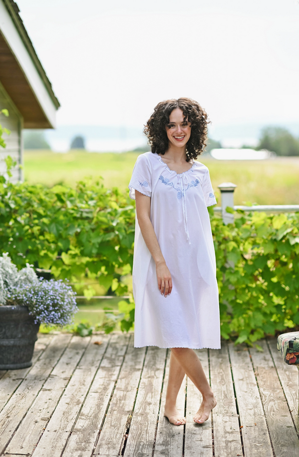 April Cornell – liliesandlace.co